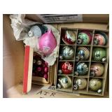 Lot of Christmas tree bulbs