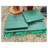 Folding tent unknown if complete