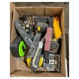 Measuring tapes and knives