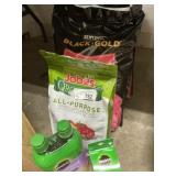 Group Plant Food & Perlite