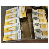2 Flats Lightbulbs