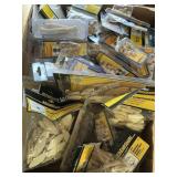 2 Flats Wood Biscuits & Buttons