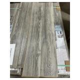 Traffic Master Silverton Oak laminate 474sft