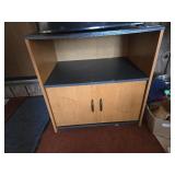 Stand, 20x29x29