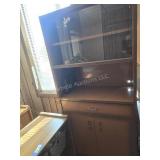Metal cabinet