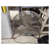 Metal fan