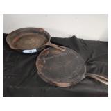 Griswold pan and Griswold griddle