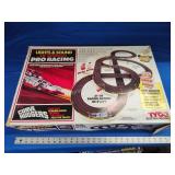 Tyco Sebring Curve Hugger slot car set