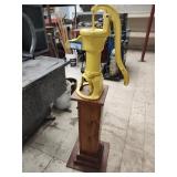 Pump on pedestal