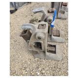 2 15 ton rail jacks