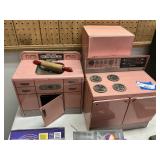 Vintage Childrenï¿½s Toy Appliances