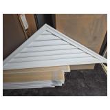 3 triangle molding