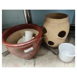 5 pots - one damaged
