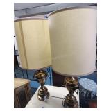 2 table lamps