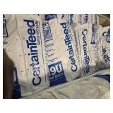 R-19u unfaced batts of insulation