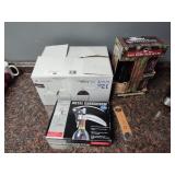 Wine glasses, corkscrew, gift box