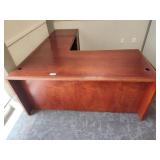 Corner desk