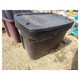 3 plastic totes with lids