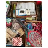 5 Flats Assorted Items