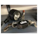 2 Items - Spotlight & come along
