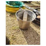 Stainless bucket