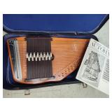 Oscar Schmidt autoharp