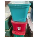 4 Totes
