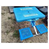 Portable picnic table