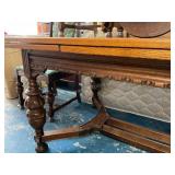 Solid Oak Dining Table & 6 Chairs - Jacobean style
