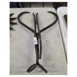 Vintage tongs