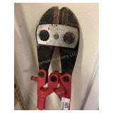 Large bolt cutters