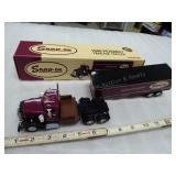 Die-cast Ertl Snap-On 1948 Peterbilt Tractor-trail