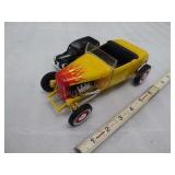 2 die-cast Ertl: Ford Hot Rod ; 1940 Ford Woody ba