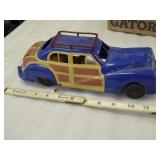 Plastic Erwin Station wagon Woody w/ box - wind-up
