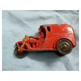 Slush cast Barclay 3-3/4" Parcel Delivery motorcy