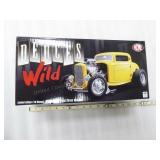 Die cast Acme - Deuces Wild - 1932 Blown Ford 3 Wi