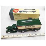 Die cast Ertl - Snap-On - 1948 Diamond T tractor t