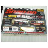 Die cast Snap-On - HO Train set - #8946 - MIB