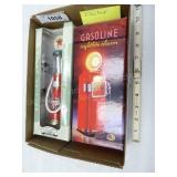2 die cast gas pumps: Gearbox - Texaco - 1997 - MI