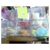 10 Ty Beanie Babies w/ 6 plastic cases