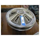 4 Mustang hub caps