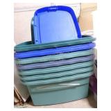 7 plastic totes w/ 6 lids