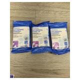 30 wet cleansing towelettes