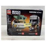 LEGOs Brick headz mandalorian the child 295 piece