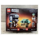 Lego the mandalorian and child