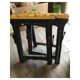 SET OF PLASTIC SAWHORSES