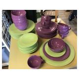 40 PC 8 PLACE SETTING OF TUPPERWARE MELAMINE