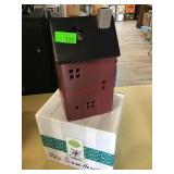 SCENTSY RED SCHOOLHOUSE WARMER