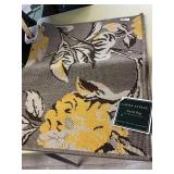 27 X 45 TAN AND YELLOW THROW RUG