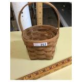1987 LONGABERGER BASKET 4.5 INCH TALL W/ HANDLE
